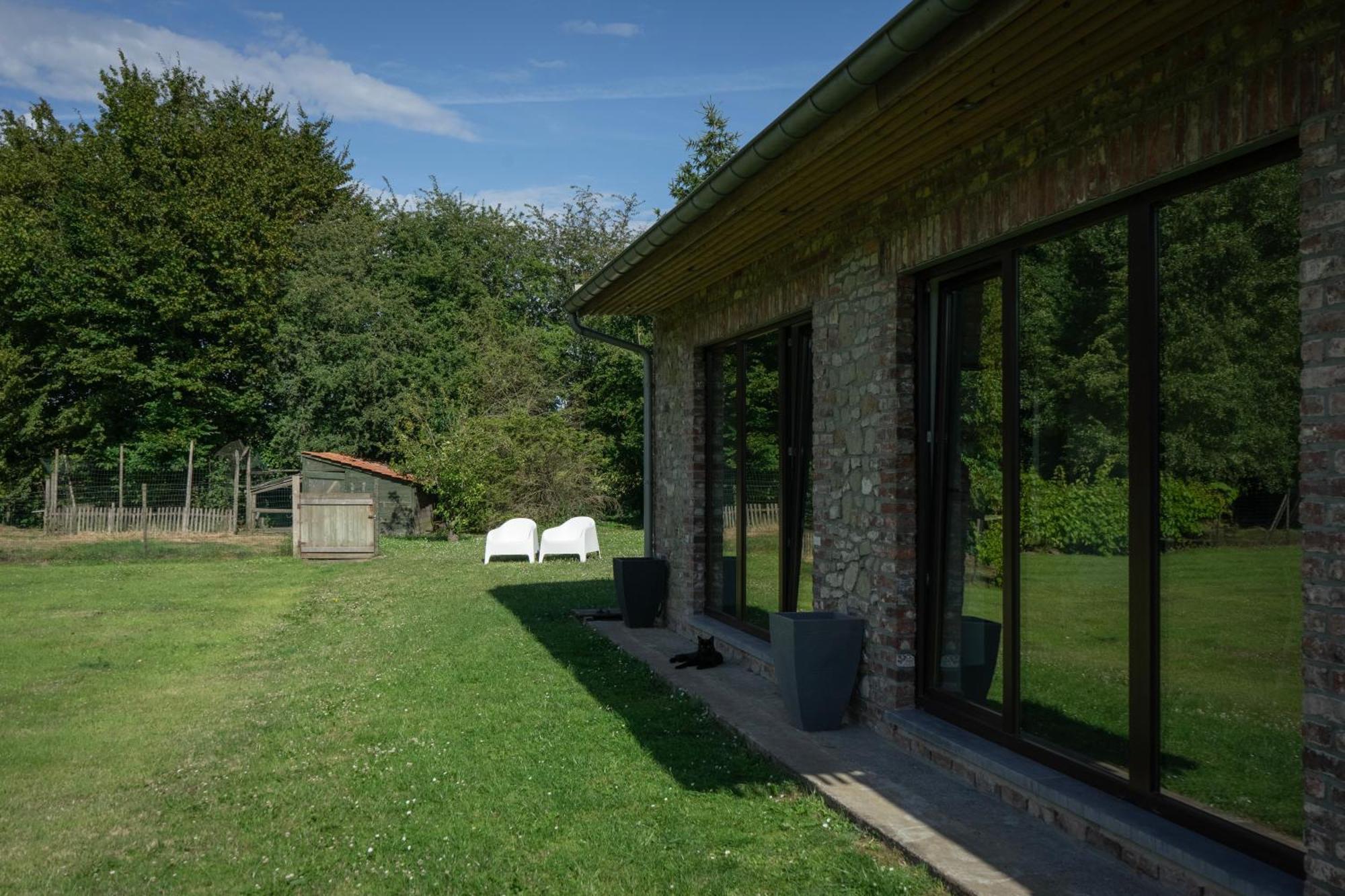 Au Petit Canteleu - Bed & Breakfast Beloeil Εξωτερικό φωτογραφία